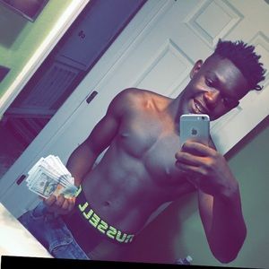 Meet your Posher, Kendall